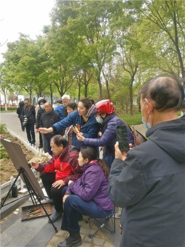 著名画家朱增军带领学生至白马湖开展采风写生活动